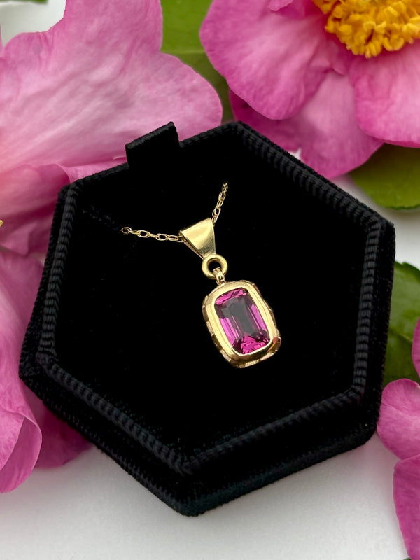 Oocha Mani - Pink Sapphire Pendant for Agni Tattva, Jyotish jewelry. Vedic astrology jewelry