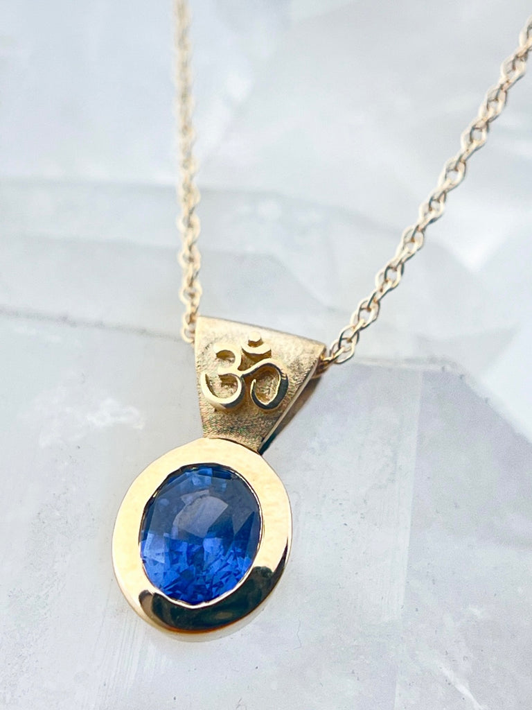 Oocha Mani - Blue Sapphire Pendant for Saturn, Jyotish jewelry. Vedic astrology jewelry