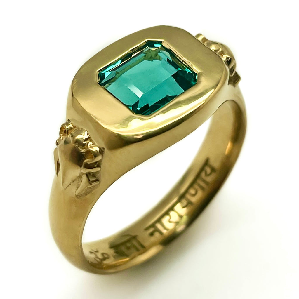 Oocha Mani - Emerald Ring for Budha (Mercury), 22K. Jyotish jewelry. Vedic astrology jewelry 