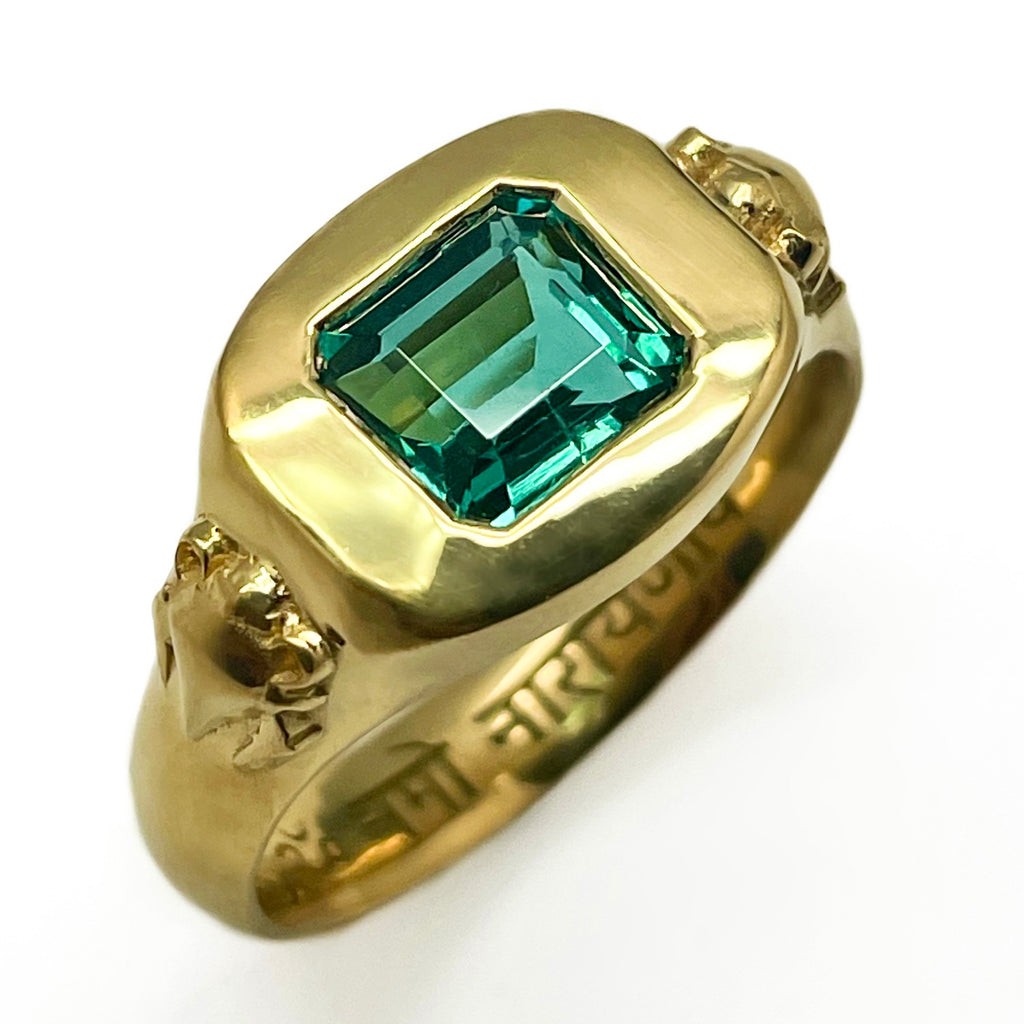 Oocha Mani - Emerald Ring for Budha (Mercury), 22K. Jyotish jewelry. Vedic astrology jewelry