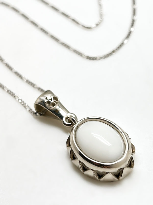 Oocha Mani - White Coral Pendant for Shukra (Venus), Jyotish jewelry. Vedic astrology jewelry