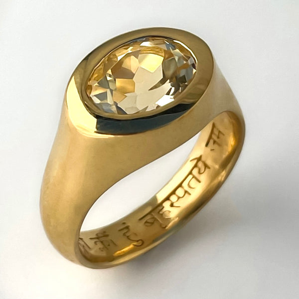 Oocha Mani - Yellow Topaz Signet Ring for Brihaspati (Jupiter)